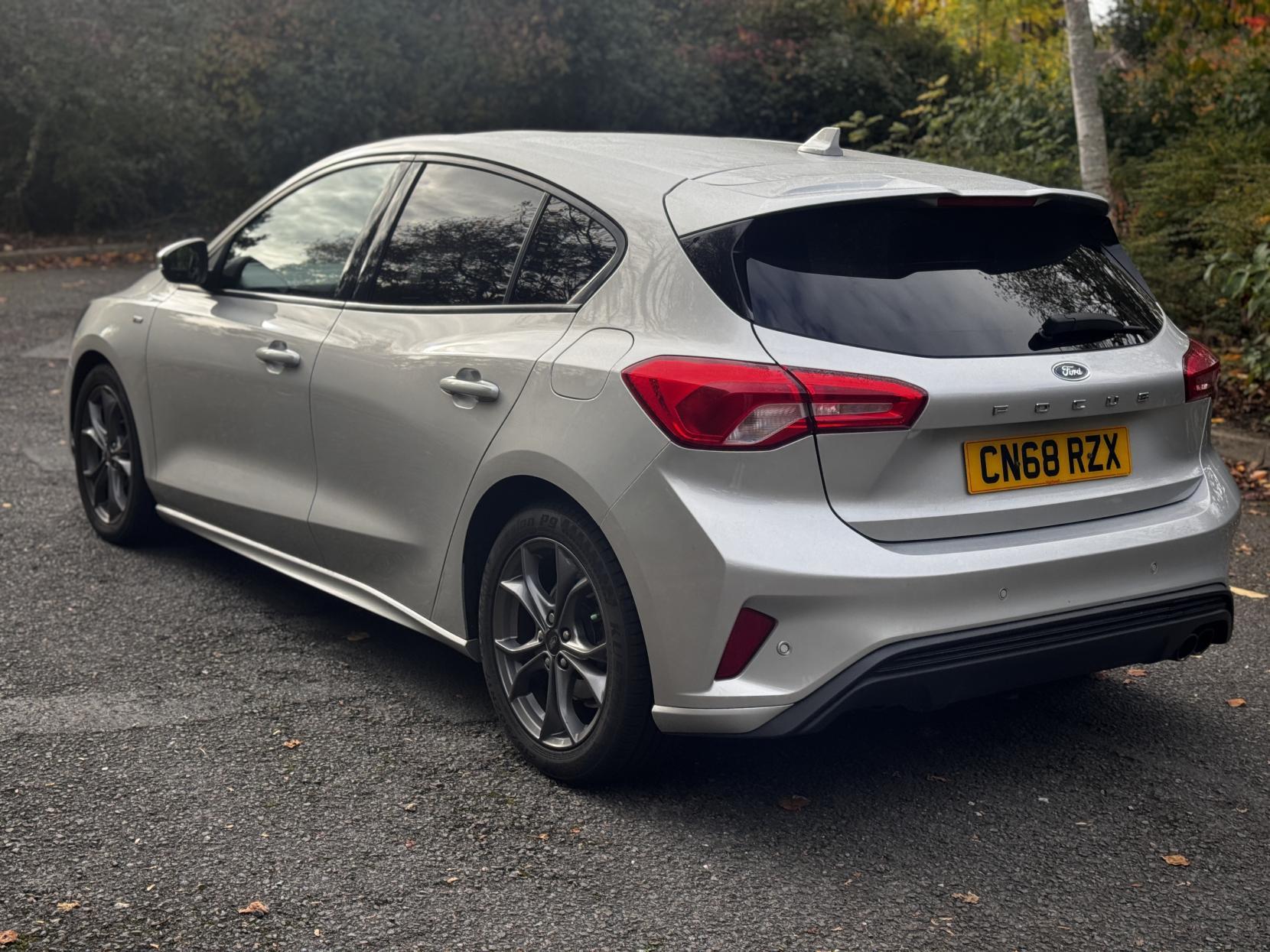 Ford Focus 1.0T EcoBoost ST-Line Hatchback 5dr Petrol Manual Euro 6 (s/s) (125 ps)