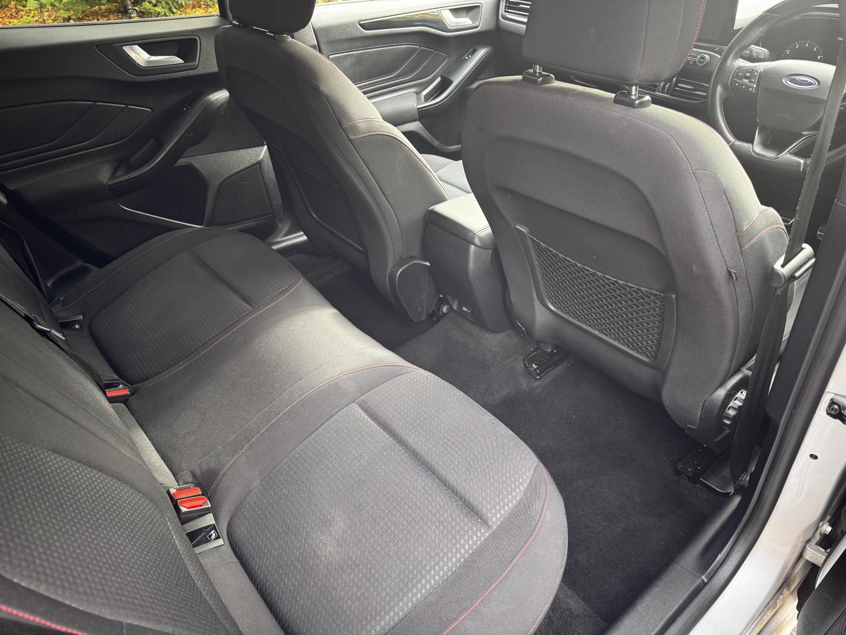 Ford Focus 1.0T EcoBoost ST-Line Hatchback 5dr Petrol Manual Euro 6 (s/s) (125 ps)