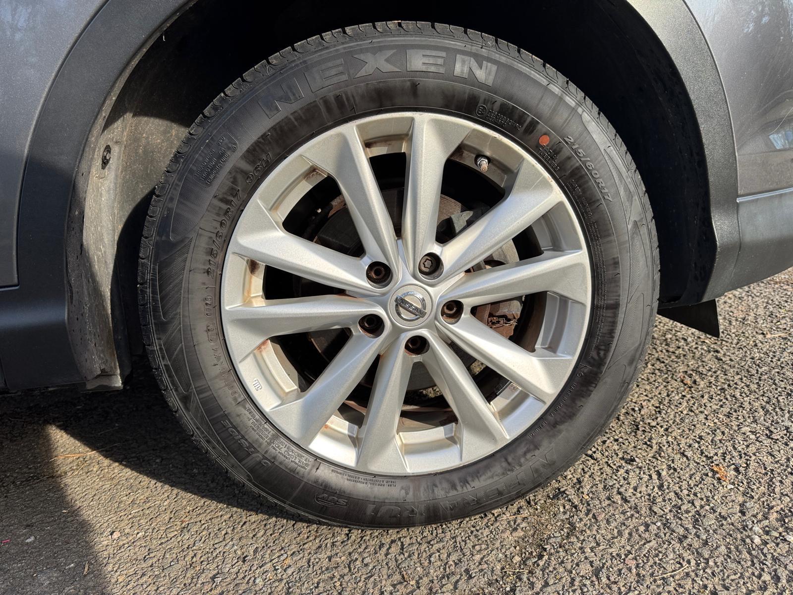 Nissan Qashqai 1.5 dCi Acenta SUV 5dr Diesel Manual 2WD Euro 5 (s/s) (110 ps)