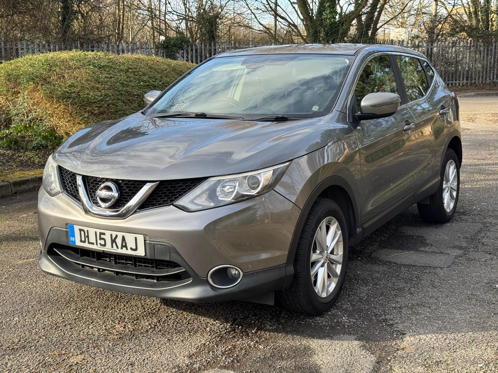 Nissan Qashqai 1.5 dCi Acenta SUV 5dr Diesel Manual 2WD Euro 5 (s/s) (110 ps)