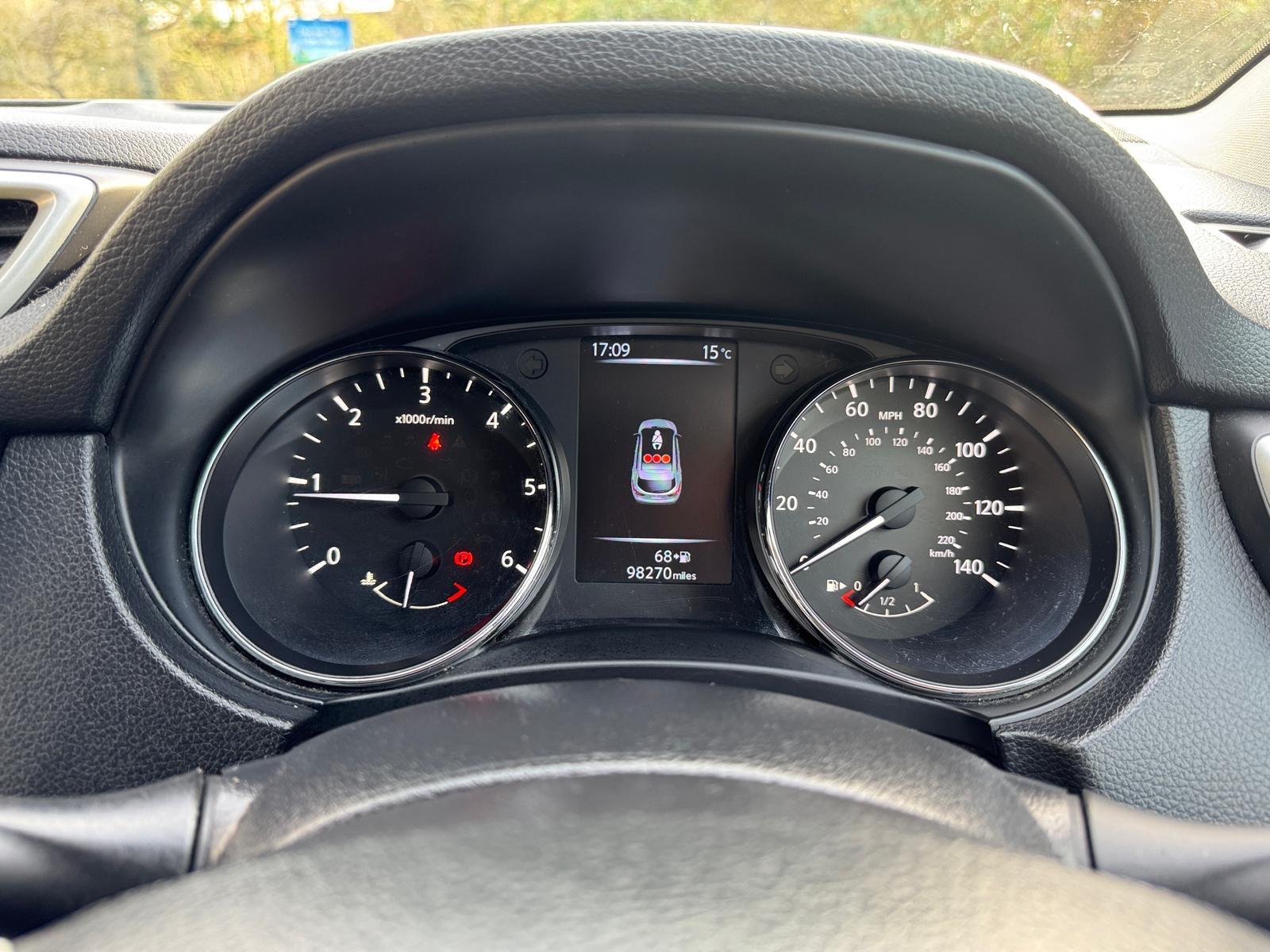 Nissan Qashqai 1.5 dCi Acenta SUV 5dr Diesel Manual 2WD Euro 5 (s/s) (110 ps)