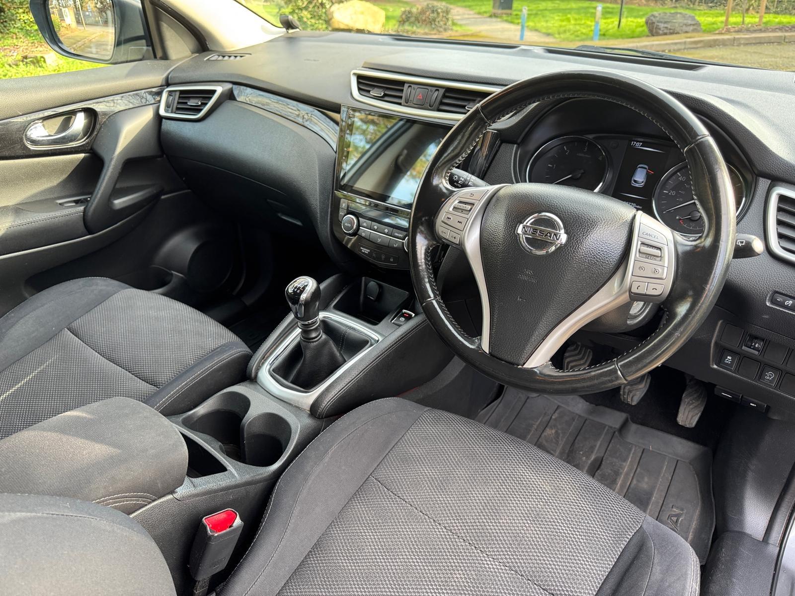 Nissan Qashqai 1.5 dCi Acenta SUV 5dr Diesel Manual 2WD Euro 5 (s/s) (110 ps)