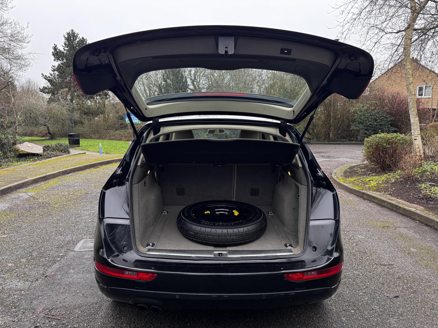 Audi Q5 2.0 TDI SE SUV 5dr Diesel Manual quattro Euro 5 (s/s) (170 ps)