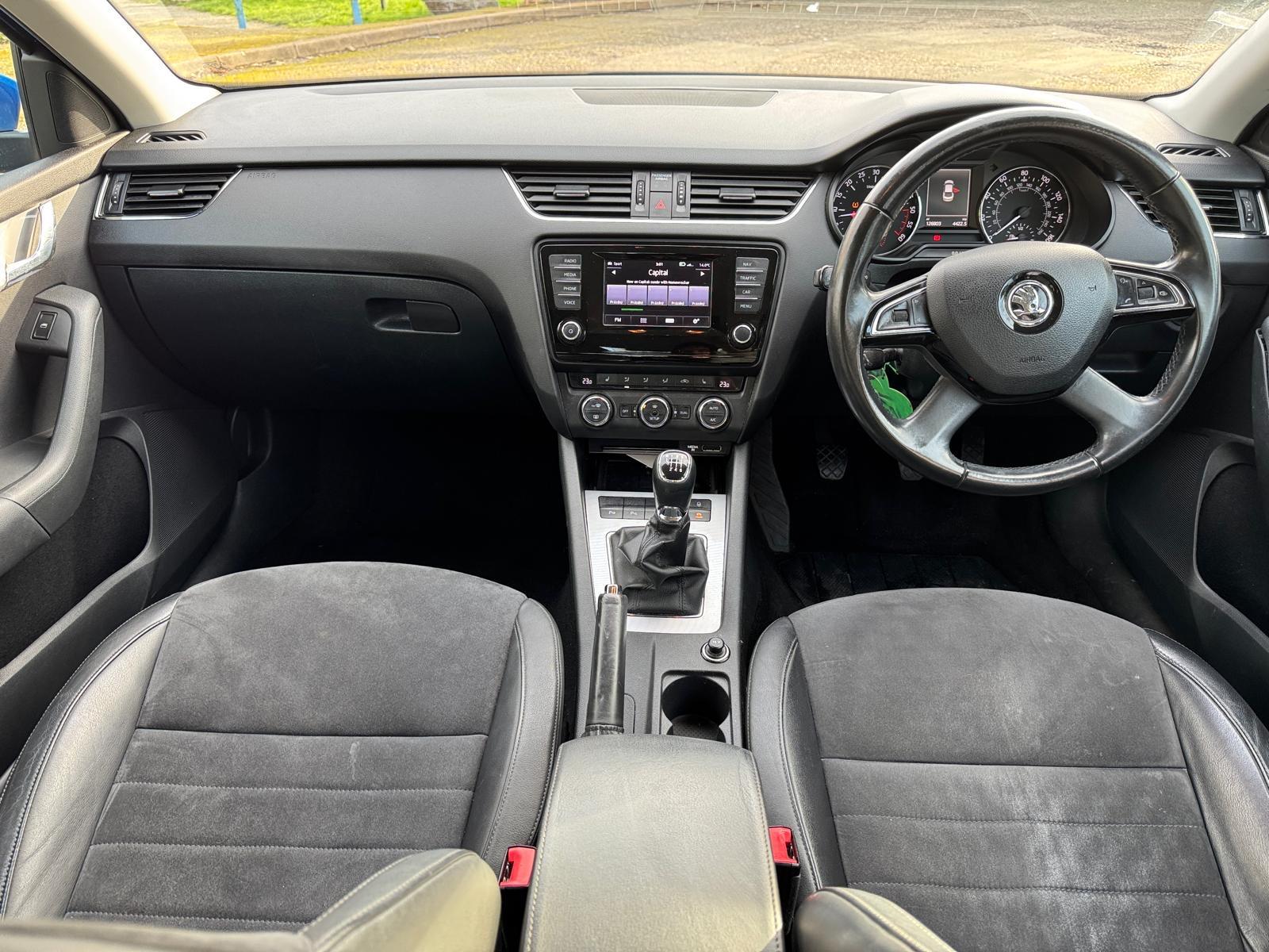 Skoda Octavia 2.0 TDI Elegance Hatchback 5dr Diesel Manual Euro 5 (s/s) (150 ps)