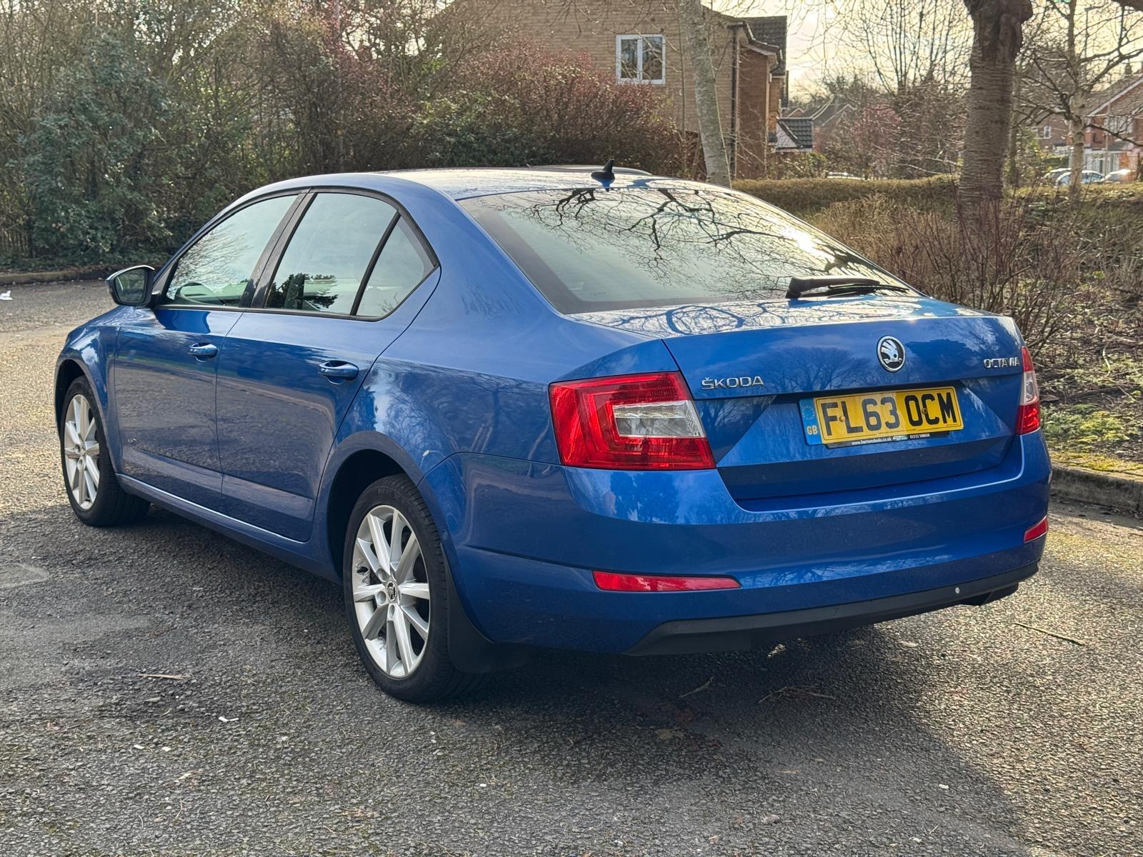 Skoda Octavia 2.0 TDI Elegance Hatchback 5dr Diesel Manual Euro 5 (s/s) (150 ps)