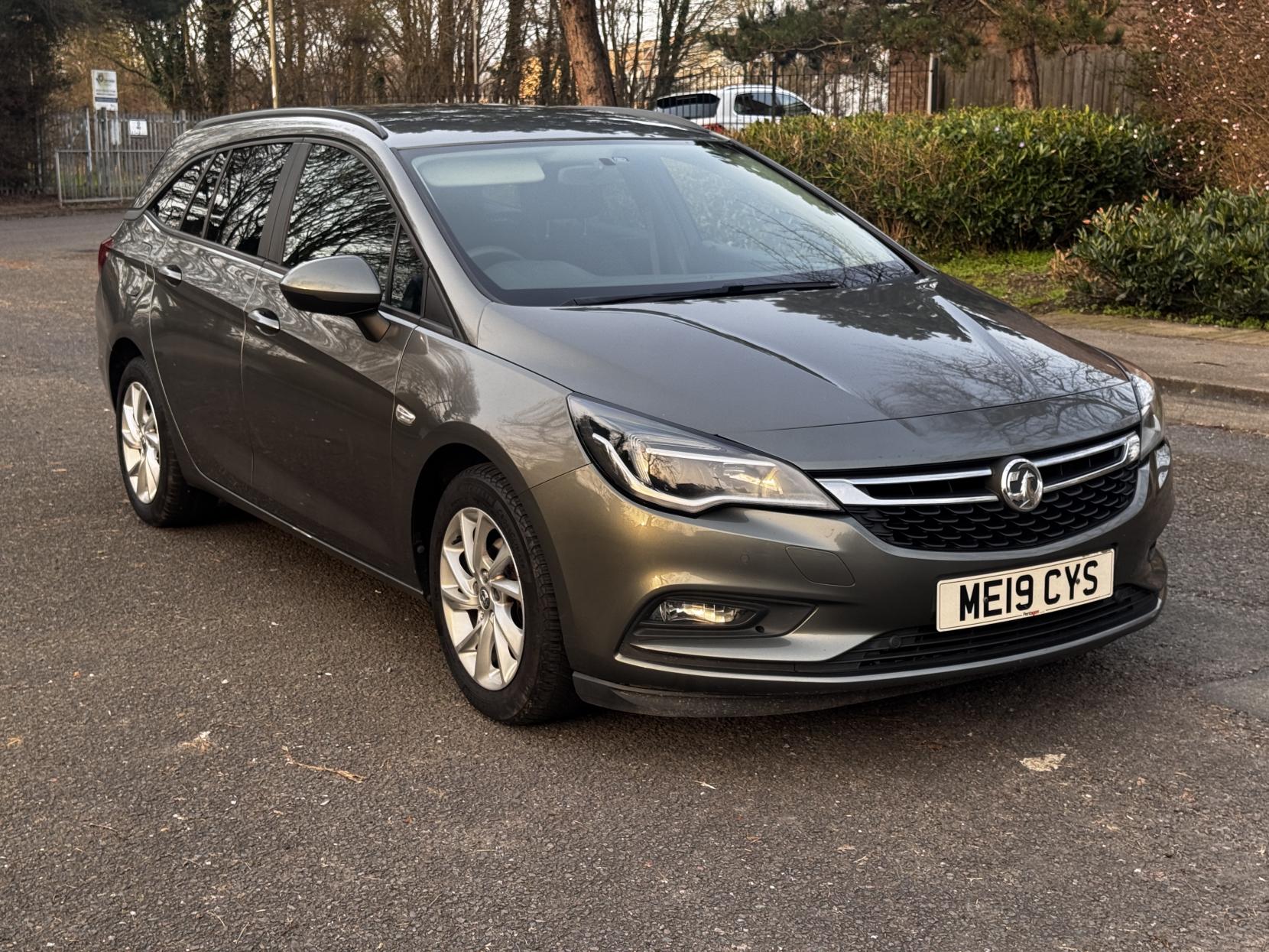 Vauxhall Astra 1.6 CDTi ecoTEC BlueInjection Design Sports Tourer 5dr Diesel Manual Euro 6 (s/s) (110 ps)