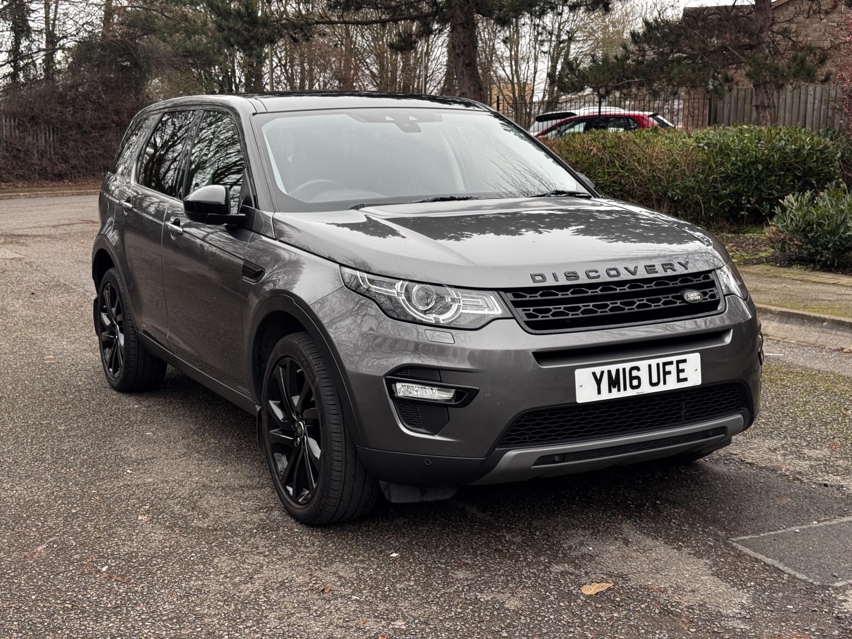 Land Rover Discovery Sport 2.0 TD4 HSE Black SUV 5dr Diesel Auto 4WD Euro 6 (s/s) (180 ps)