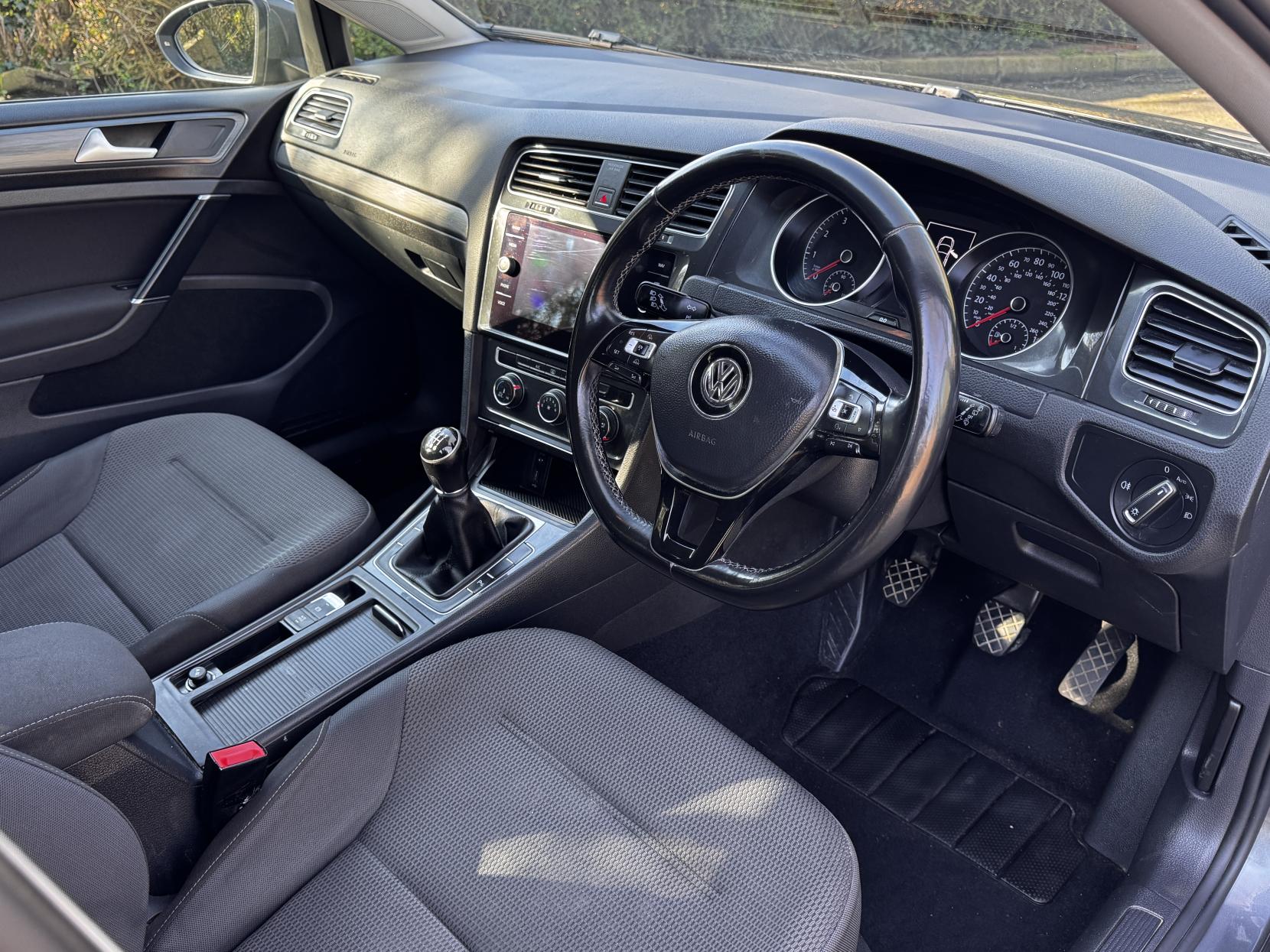 Volkswagen Golf 1.4 TSI SE Nav Hatchback 5dr Petrol Manual Euro 6 (s/s) (125 ps)