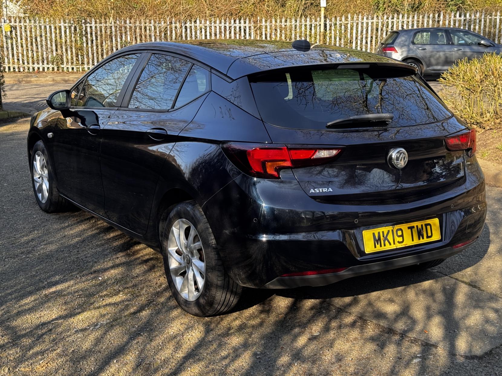 Vauxhall Astra 1.6 CDTi BlueInjection Tech Line Nav Hatchback 5dr Diesel Manual Euro 6 (s/s) (136 ps)