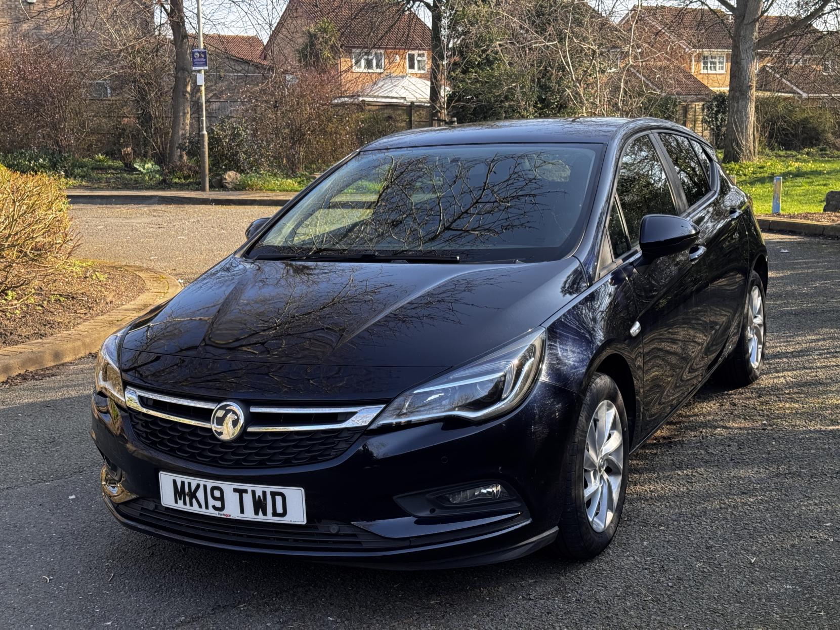 Vauxhall Astra 1.6 CDTi BlueInjection Tech Line Nav Hatchback 5dr Diesel Manual Euro 6 (s/s) (136 ps)