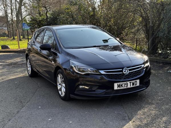 Vauxhall Astra 1.6 CDTi BlueInjection Tech Line Nav Hatchback 5dr Diesel Manual Euro 6 (s/s) (136 ps)