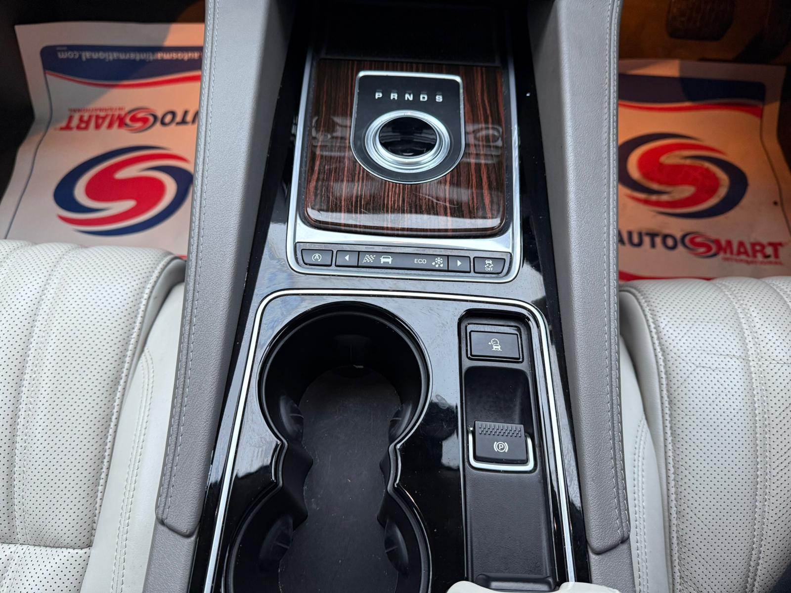 Jaguar F-PACE 2.0 D180 Portfolio SUV 5dr Diesel Auto AWD Euro 6 (s/s) (180 ps)