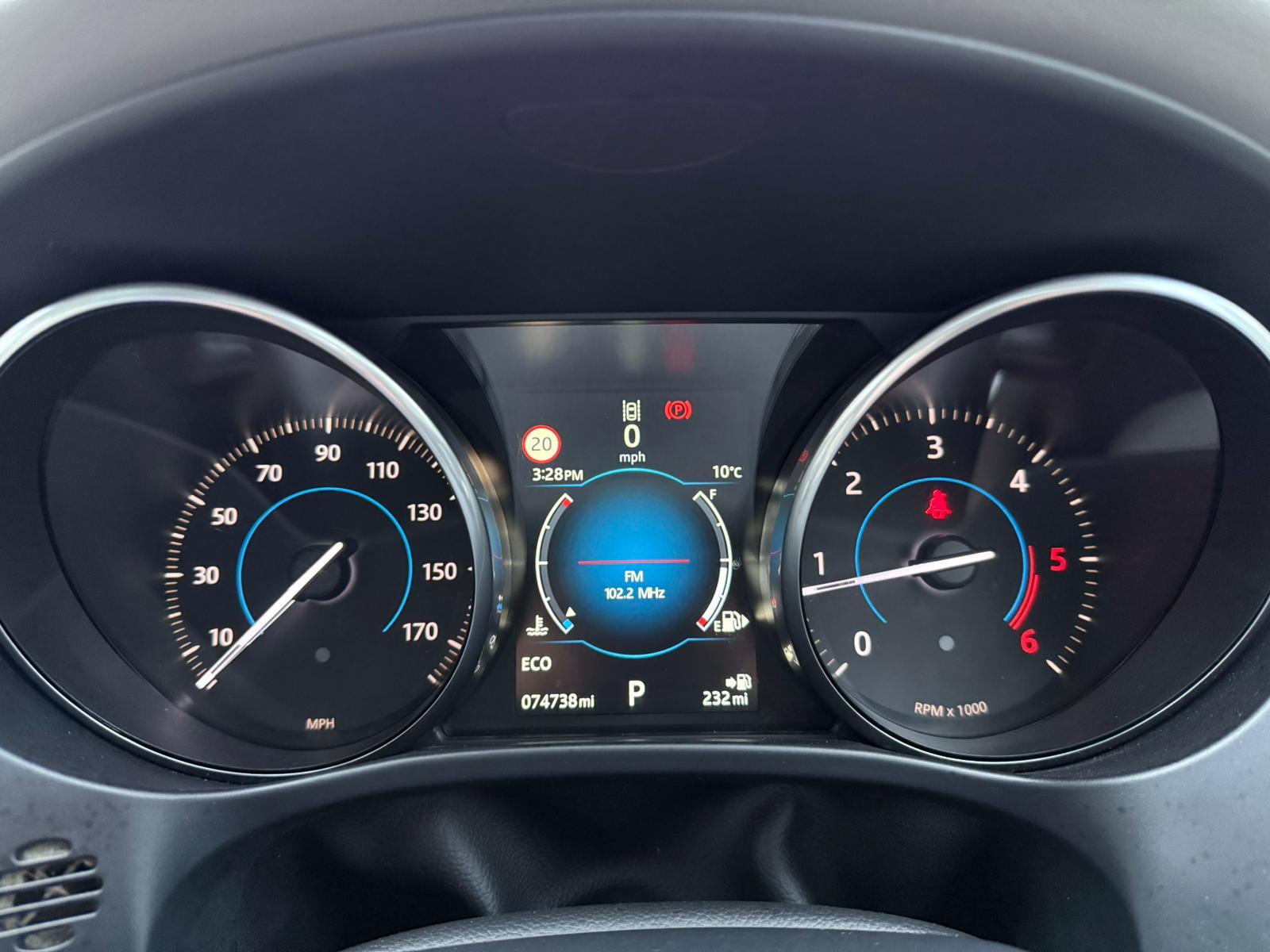 Jaguar F-PACE 2.0 D180 Portfolio SUV 5dr Diesel Auto AWD Euro 6 (s/s) (180 ps)