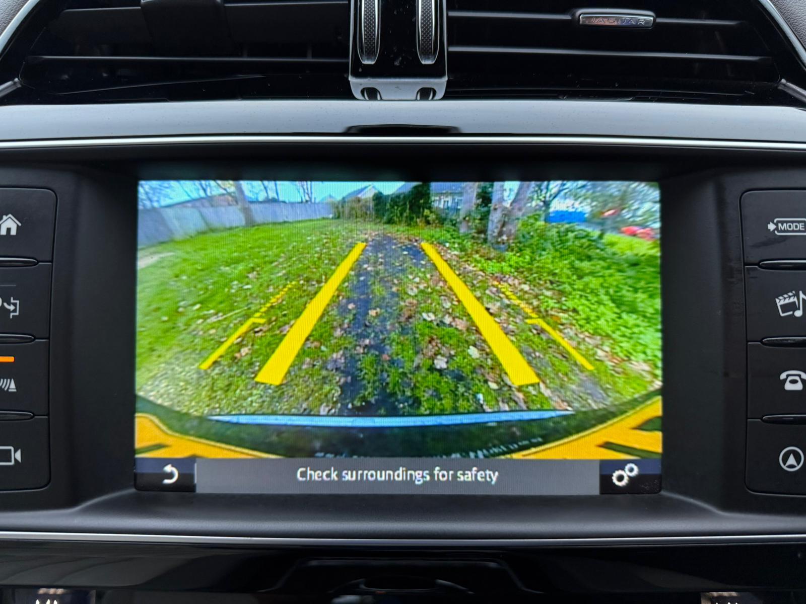 Jaguar F-PACE 2.0 D180 Portfolio SUV 5dr Diesel Auto AWD Euro 6 (s/s) (180 ps)