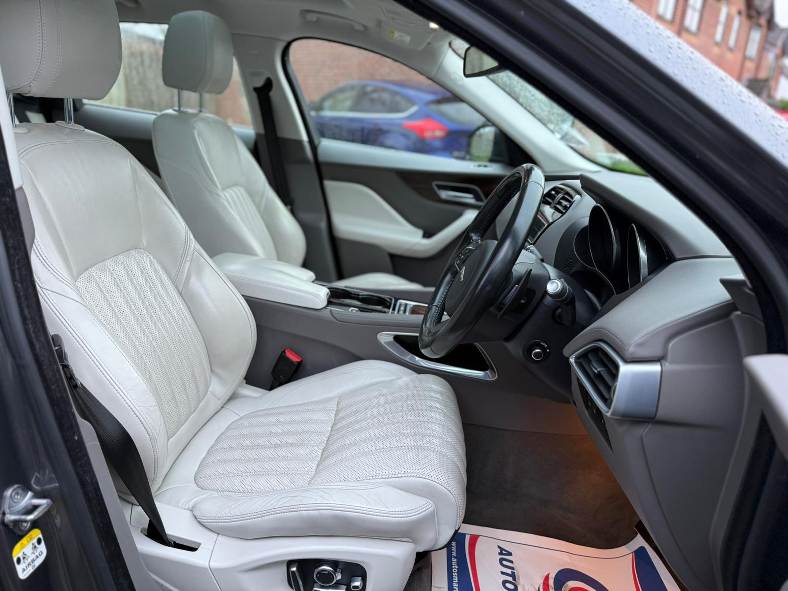 Jaguar F-PACE 2.0 D180 Portfolio SUV 5dr Diesel Auto AWD Euro 6 (s/s) (180 ps)