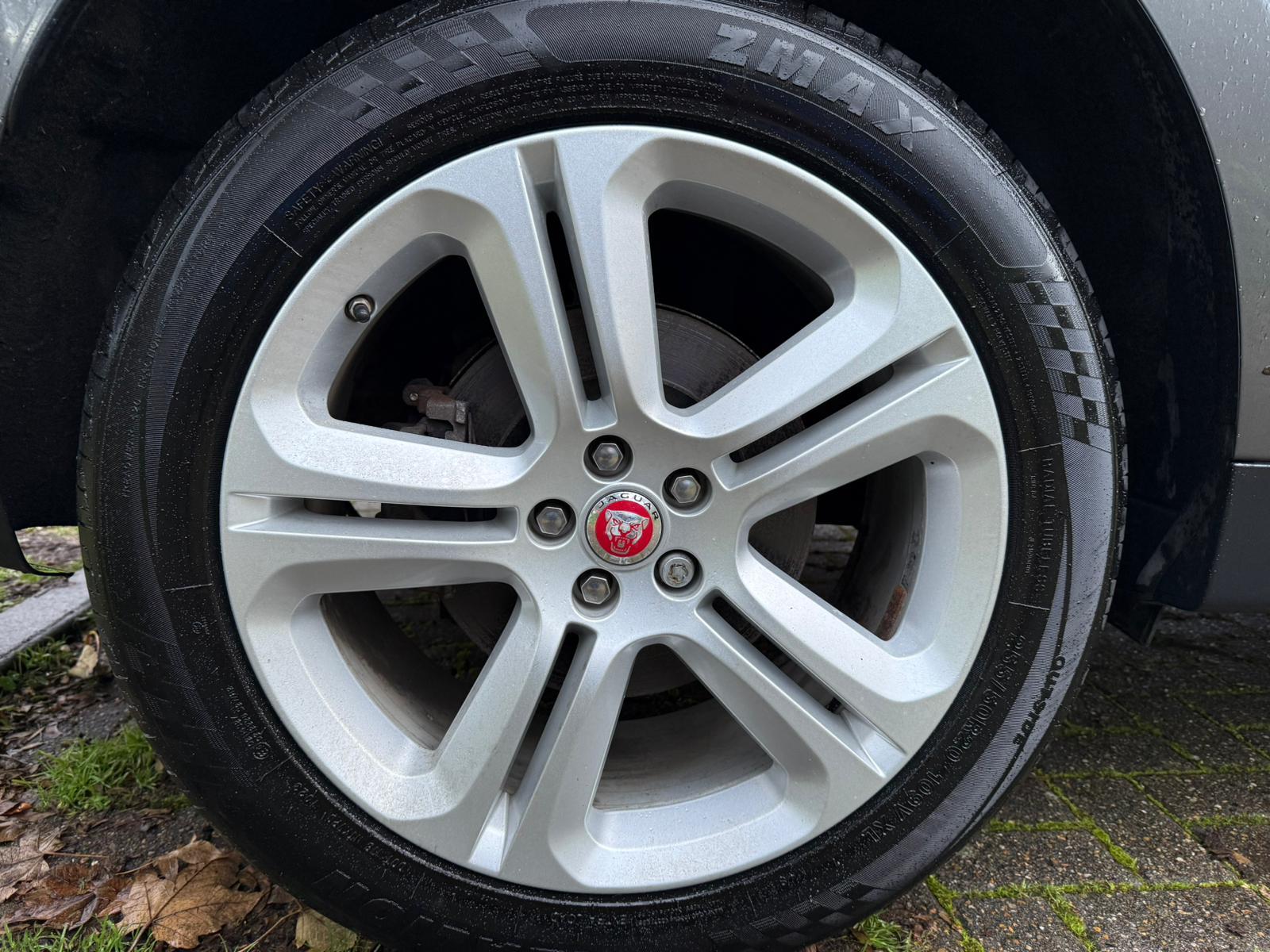 Jaguar F-PACE 2.0 D180 Portfolio SUV 5dr Diesel Auto AWD Euro 6 (s/s) (180 ps)