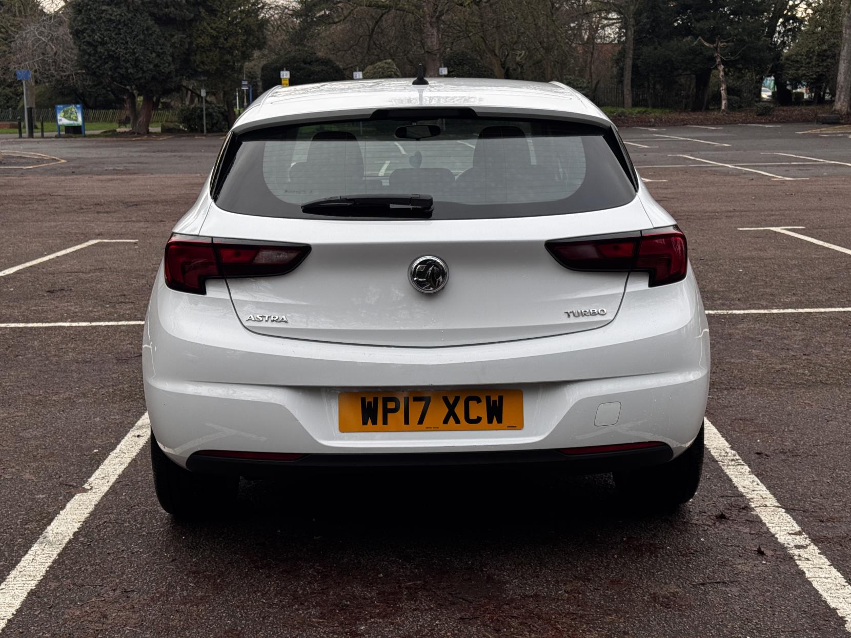 Vauxhall Astra 1.4i Turbo Tech Line Hatchback 5dr Petrol Manual Euro 6 (125 ps)