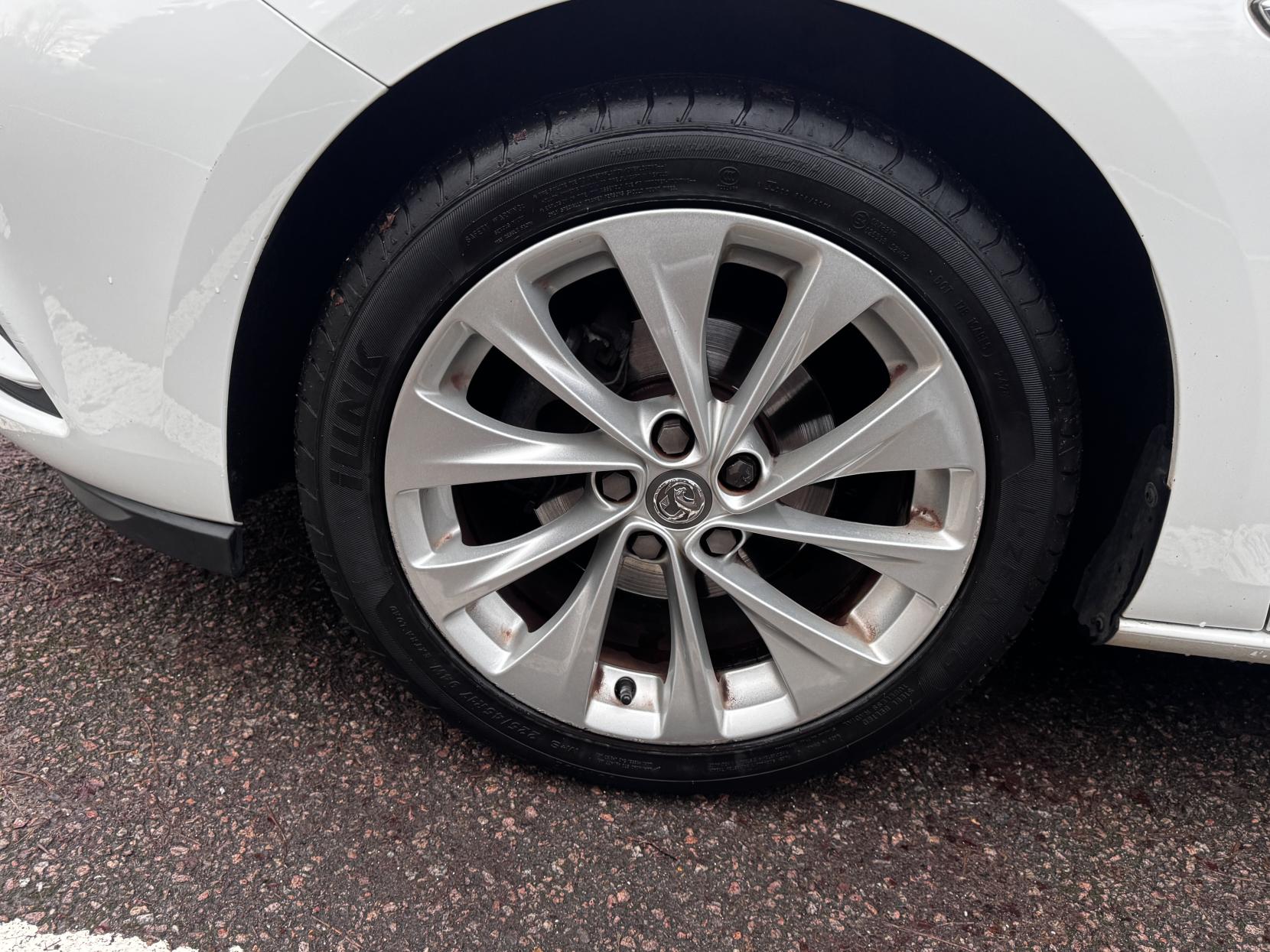 Vauxhall Astra 1.4i Turbo Tech Line Hatchback 5dr Petrol Manual Euro 6 (125 ps)